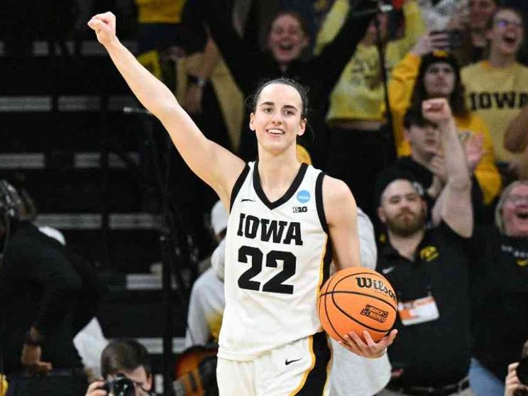 Fede e canestri, la nuova stella Caitlin Clark