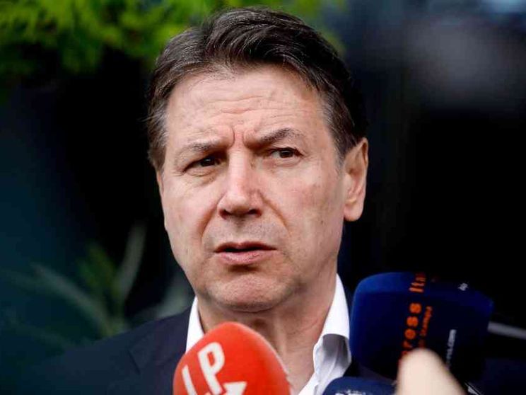 Conte: il M5s esce dalla giunta regionale pugliese e dalla maggioranza