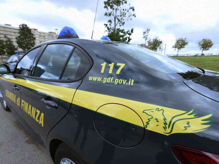 Maxi sequestro a Gs (gruppo Carrefour): somministrazione illecita di manodopera