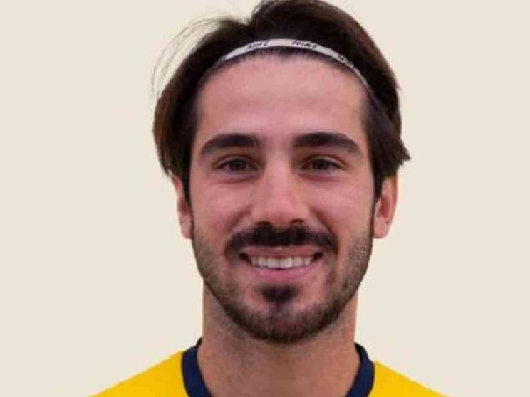 Mattia, 26 anni, morto sul campo da calcio. Perché è successo di nuovo?