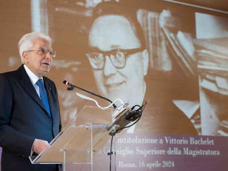 Mattarella ricorda Bachelet: «Appartenenza magistrati non generi baratti»