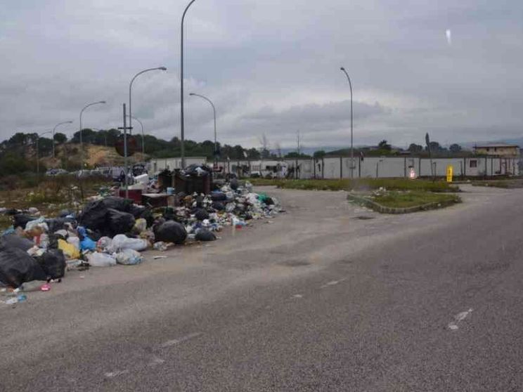 Rosarno, sgomberato il campo-ghetto dei braccianti immigrati