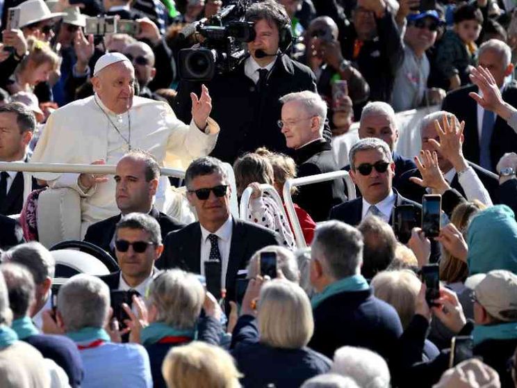 Il Papa: a volte è necessario indignarsi ma va fatto nel modo giusto