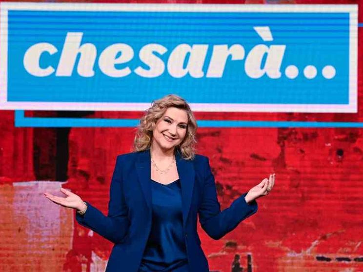 L'attacco alla premier, la censura. Un Paese immaturo si guarda alla tv