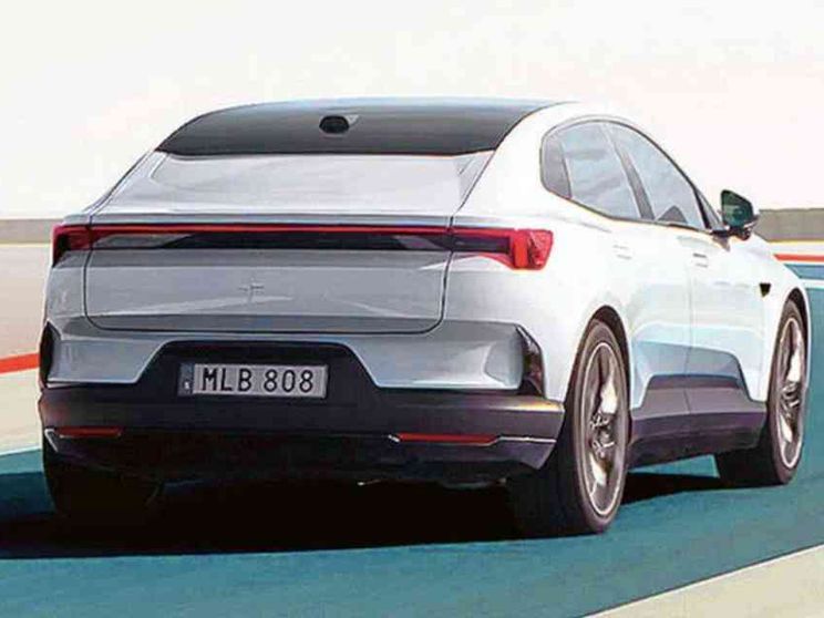 Debutta Polestar 4, la prima auto senza lunotto posteriore