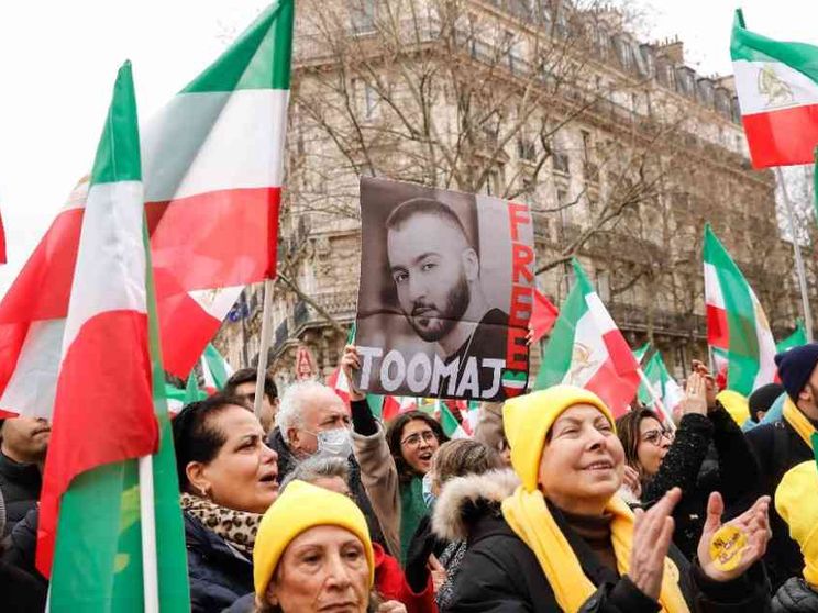 Condannato a morte il rapper iraniano che si schierò con le donne