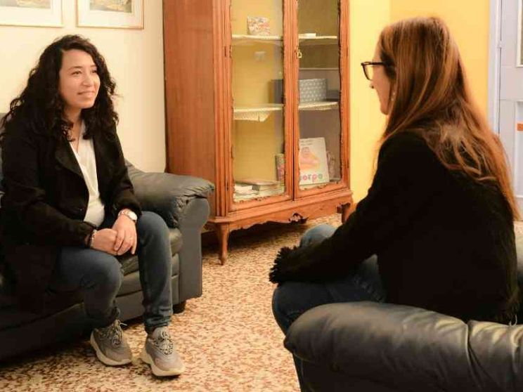 Noi volontari “pro vita” dipinti come pericoli. Venite a conoscerci davvero