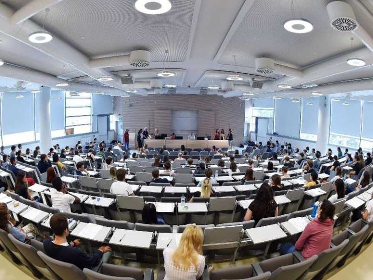 Medicina, come funziona il nuovo “numero chiuso”