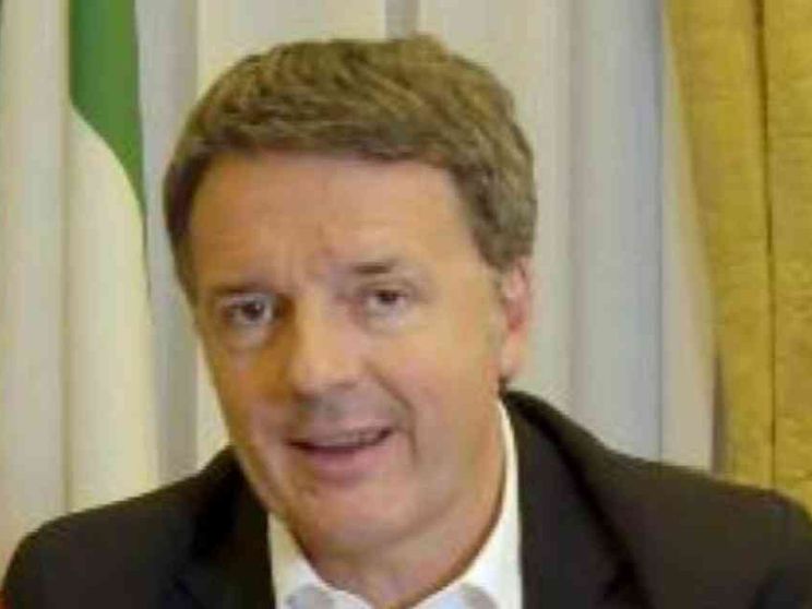 Sprint liste, Fdi recupera Sgarbi. Renzi: corro, se eletto lascio il Senato