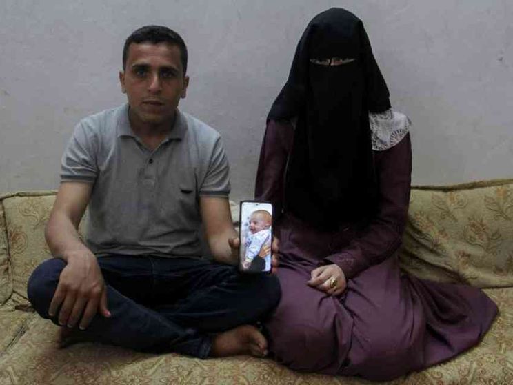 Il neonato Yehia Hamuda, solo in ospedale. Famiglie divise dalla guerra