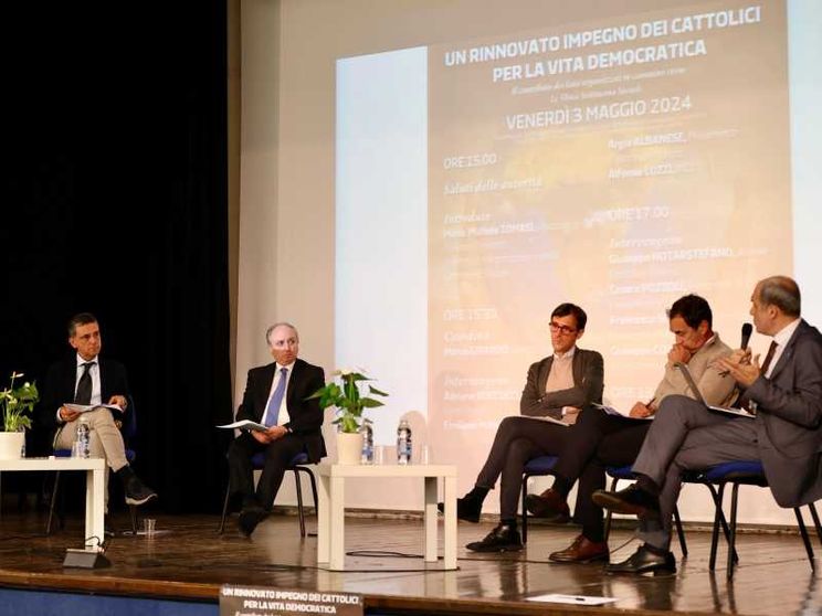 «La politica non è un tabù, la priorità è la pace»
