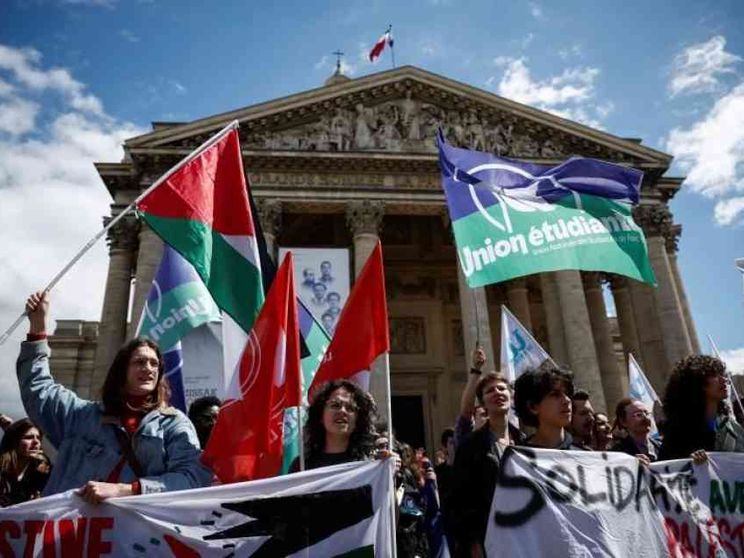 Il Cairo: «Accordo vicino». Dagli Usa all'Europa la rivolta degli atenei