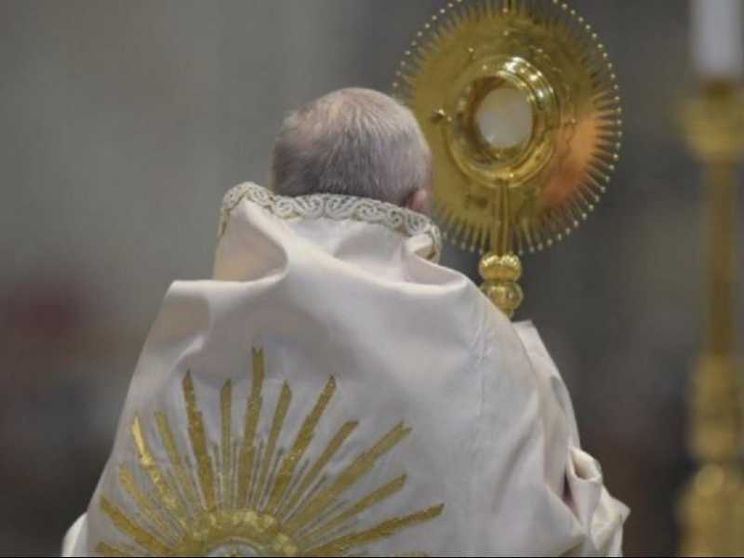 Il 2 giugno papa Francesco riprenderà la celebrazione del Corpus Domini