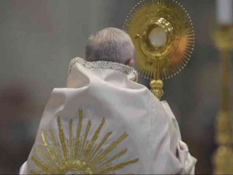 Il 2 giugno papa Francesco riprenderà la celebrazione del Corpus Domini