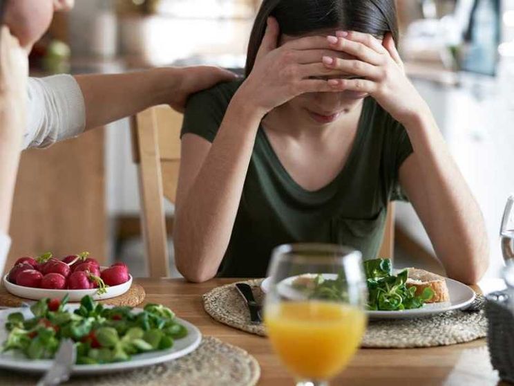 Anoressia e bulimia, i genitori non sono la causa ma possono essere la cura