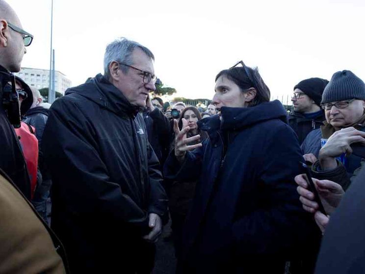 Il «no» al Jobs Act di Schlein spacca il Pd