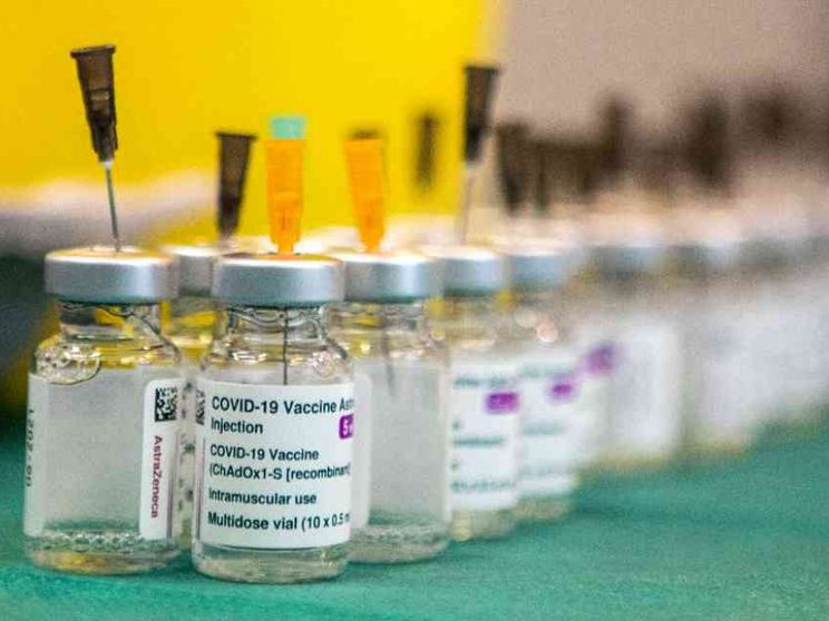 Covid, AstraZeneca ritira il suo vaccino dal commercio. Ecco perché