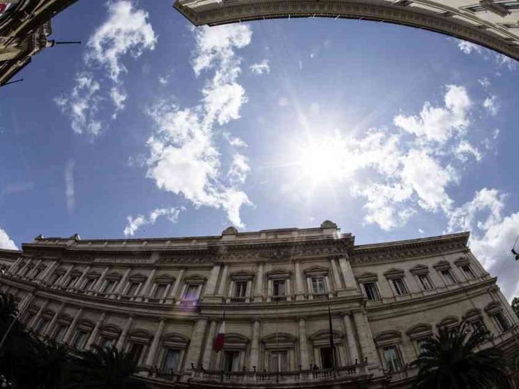 Tassi dei mutui in calo, prestiti in ripresa