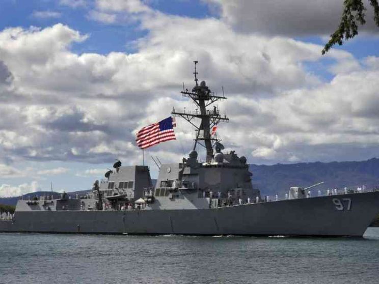 La Cina lancia un warning a una nave militare Usa