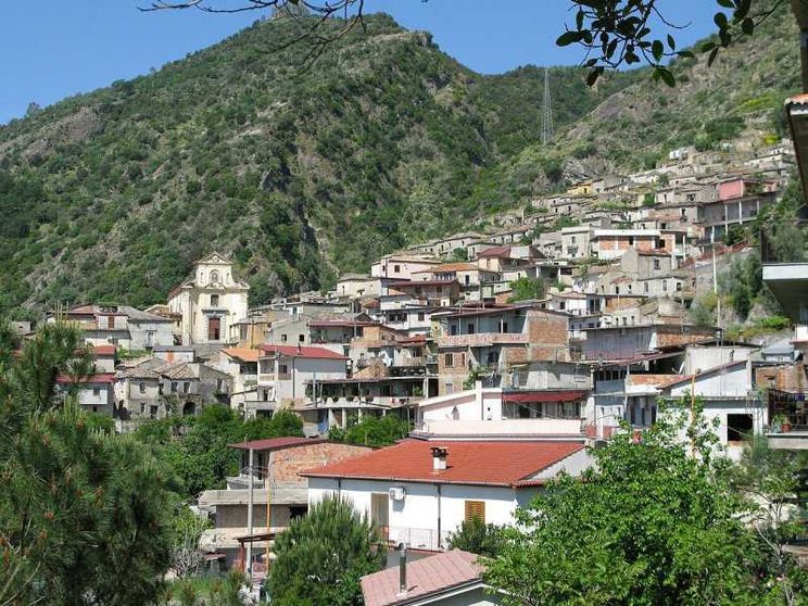 San Luca, la politica si arrende di nuovo. Nessuna lista nel paese dei clan
