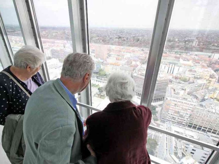 Cos'è Voice Italia, la community che vuol rendere le città a misura di anziani