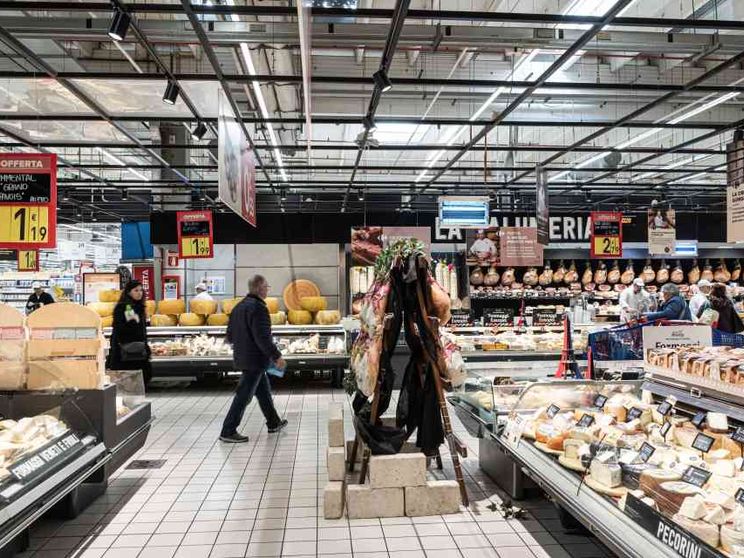 L'Italia cresce più della media Ue, ma è anche più povera