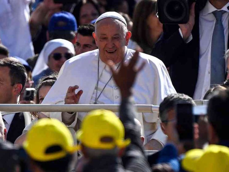 Il Papa: la pace è artigianale, la costruiamo con i nostri gesti