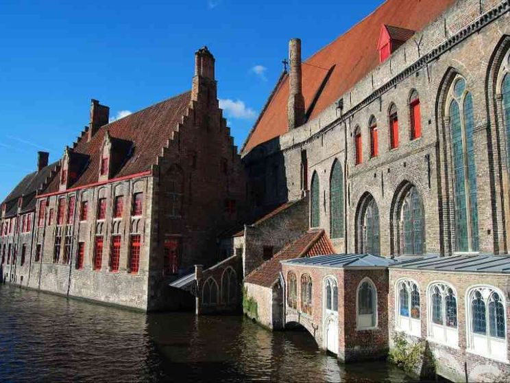 Tutti i Memling di Bruges si ammirano in uno scrigno