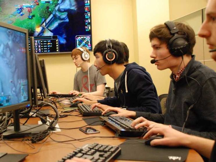 «Mio figlio è dislessico. Grazie ai videogiochi si è laureato in matematica»