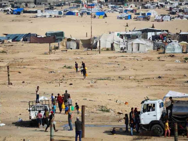 «Sospesi i colloqui sugli ostaggi». Raid sulla Cisgiordania: ucciso «terrorista»