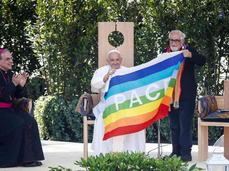 L'appello dall'Arena: la pace non sarà frutto di paura, armi e muri