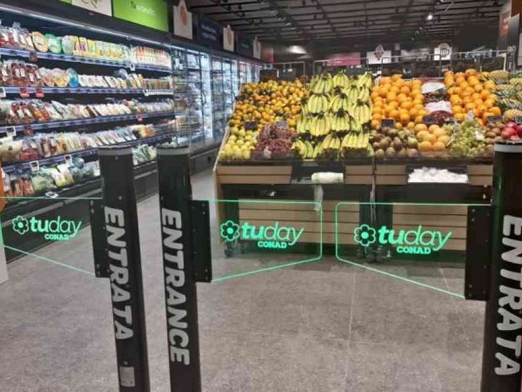 Spesa veloce con sensori e telecamere: il supermercato ti riconosce alla cassa