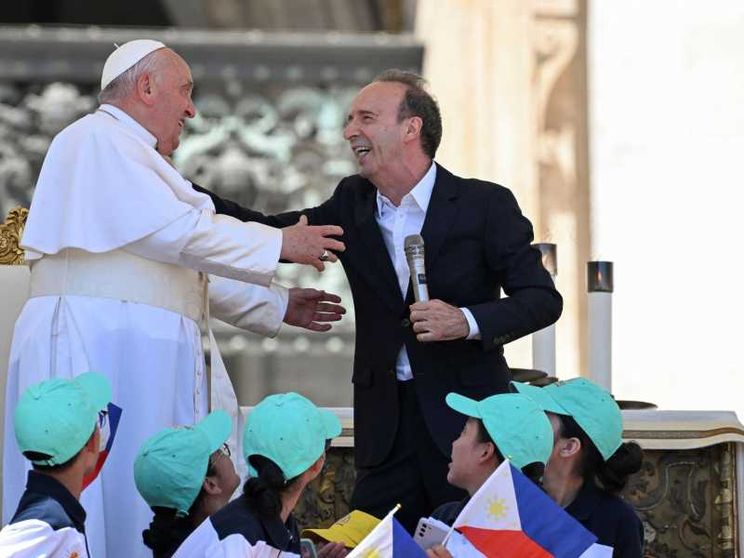 Benigni: «Le uniche cose sensate le ha dette Gesù nel Vangelo»
