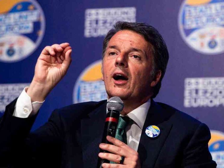 Renzi: «La Ue o cambia o muore»