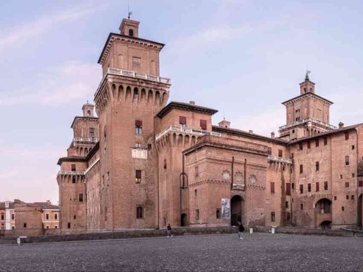 Un sindaco per Ferrara, che è divisa. L'arcivescovo: «Serve programmare»