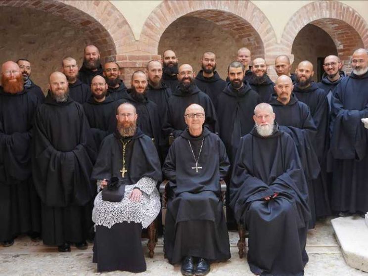 Il monastero benedettino di Norcia diventa abbazia: cosa significa