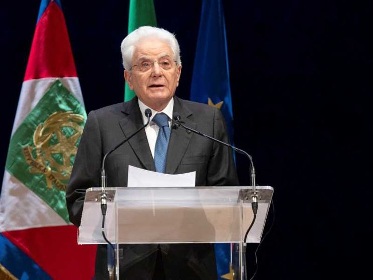 Mattarella, 2 giugno «europeo»: Italia per la pace, ma «senza baratti»