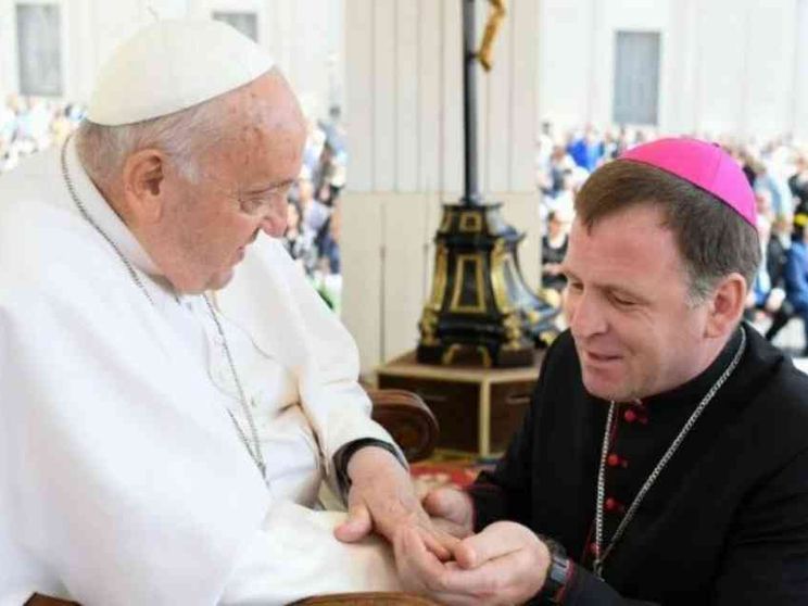 Il vescovo di Kharkiv: le famiglie in fuga. Nessun luogo è al sicuro dai russi