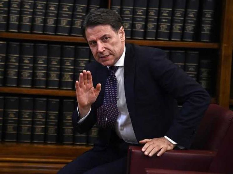 «Non sosterremo una Commissione di guerra. Meloni tradisce il popolo»