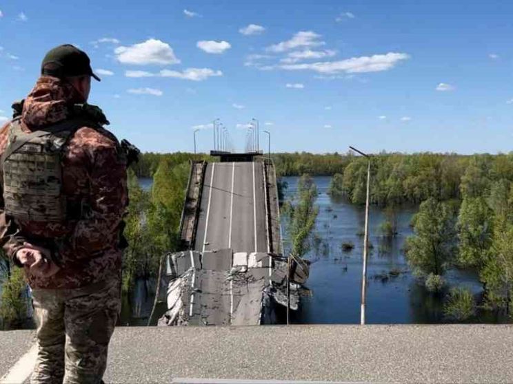 Filo spinato e campi minati: così l'Europa si blinda sul confine Est