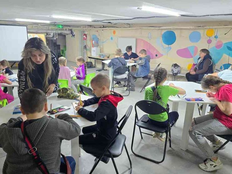 A Kherson la scuola delle catacombe. Putin minaccia: missili contro la Nato