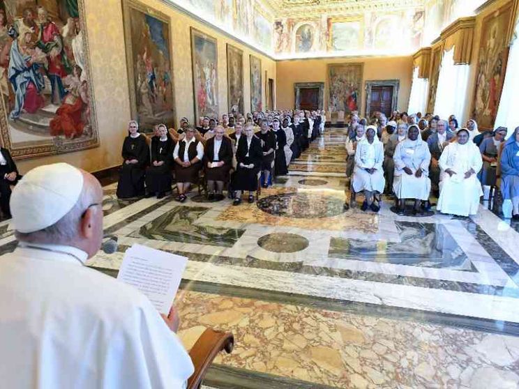 Francesco alle Figlie della Misericordia: da voi ho ricevuto i Sacramenti