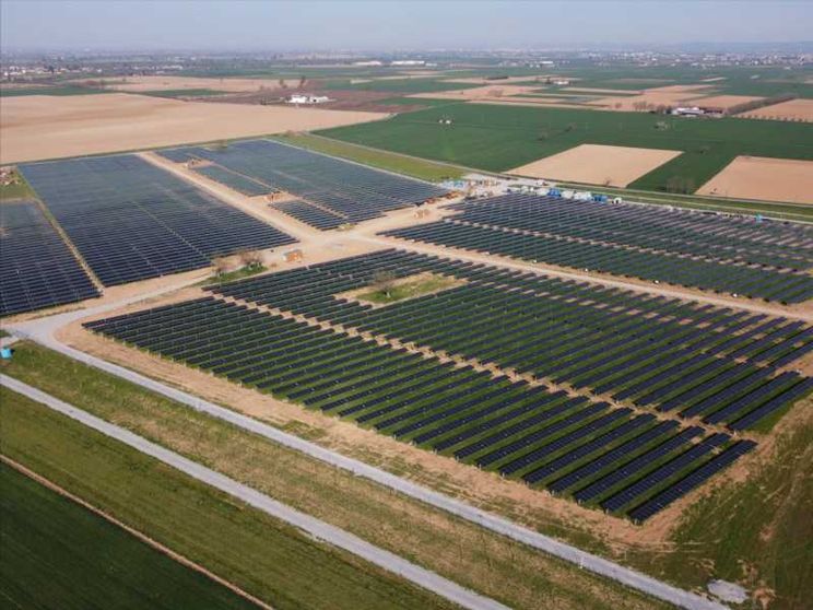 Stato e Regioni si sono accordati su dove non mettere eolico e solare