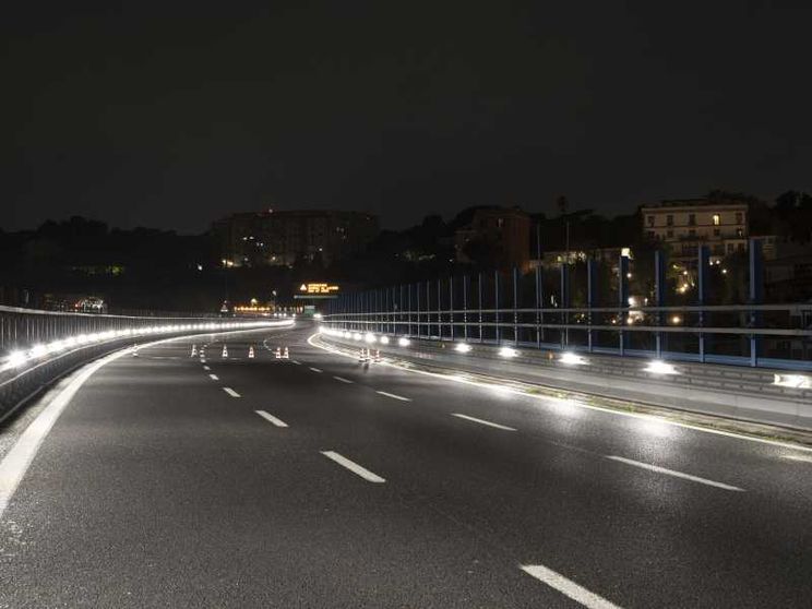 Autostrade per l'Italia sperimenta la luce radente: ecco a cosa serve