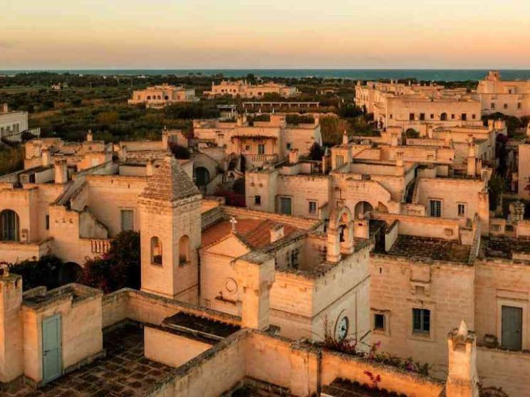 Breve storia di Borgo Egnazia, il non-luogo scelto per il G7 (ma perché?)