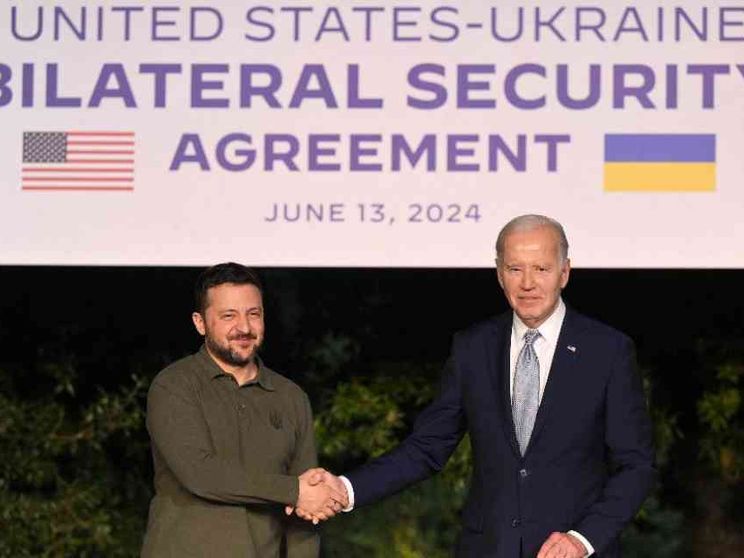 C'è l'intesa dei leader sui fondi all'Ucraina. E Biden blinda Zelensky