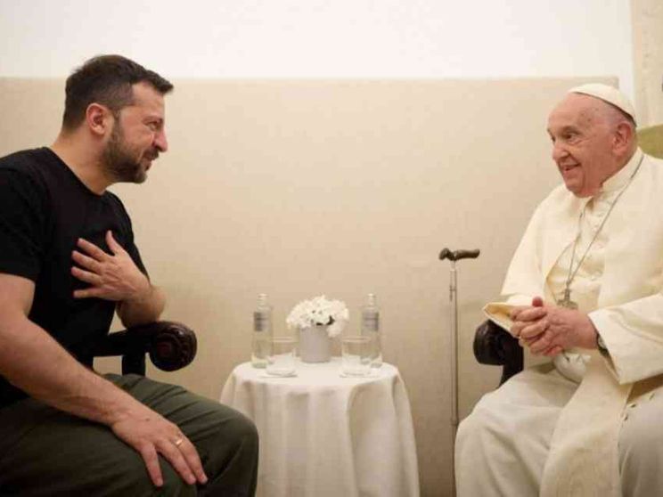 L'incontro più atteso: di cosa hanno parlato il Papa e Zelensky