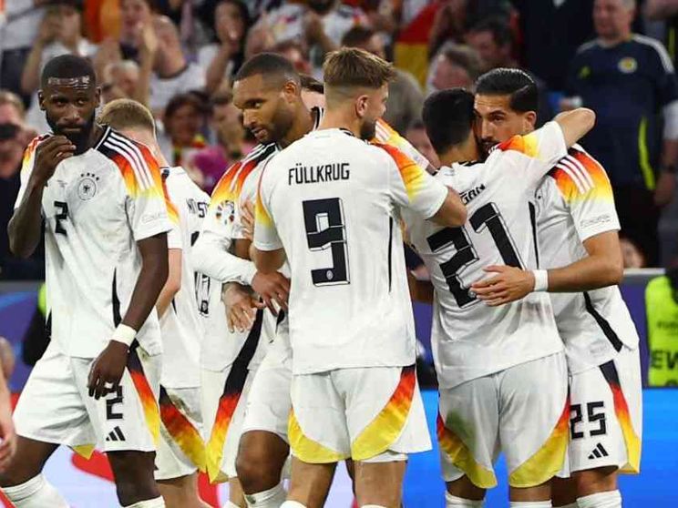 Germania a valanga sulla Scozia