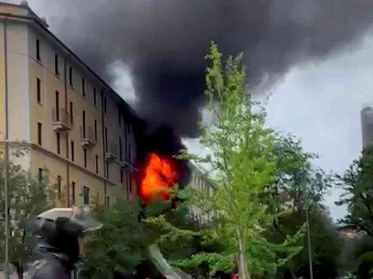A Milano un incendio ha distrutto un'intera famiglia