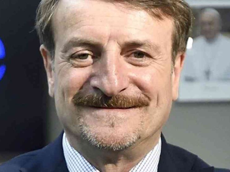 Far ridere (bene) le persone fa ridere anche Dio